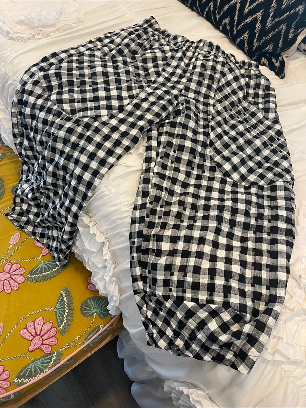 Niche Black & White Gingham Elastic-Waist Pants